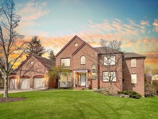 7858 Wild Orchard Ln, Montgomery, OH 45242