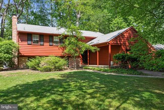 112 Deerfield Dr, Cherry Hill, NJ 08034