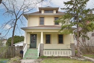 311 S 7th Ave, West Bend, WI 53095