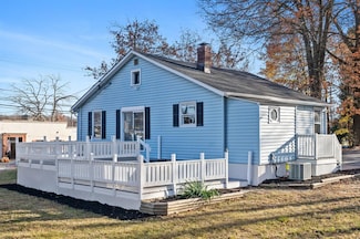 945 Homestead Ave, Maybrook, NY 12543