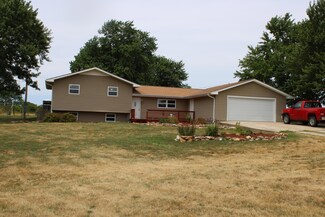 5097 Highway W, Mountain Grove, MO 65711