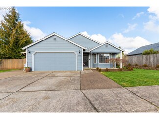 19347 Rollins St, Oregon City, OR 97045