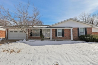 3904 Arbre Ln, Florissant, MO 63034