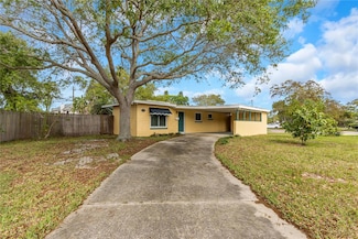 3746 Overlook Dr NE, Saint Petersburg, FL 33703