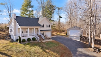 547 Lakeview Dr, Jamestown, KY 42629