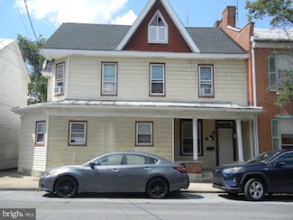 15 E Main St, Newville, PA 17241