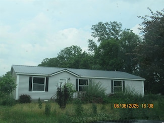 1190 S Wolverine Rd, Troy, TN 38260