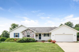 4974 Big Bass Dr, Hudsonville, MI 49426