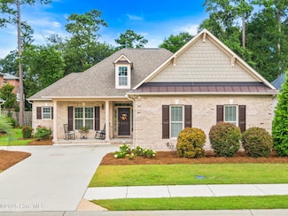 7132 Arbor Oaks Dr, Wilmington, NC 28411