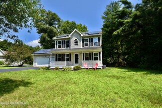 466 Colebrook Rd, Gansevoort, NY 12831