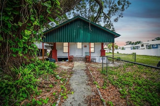 3810 Lemon Ave, Seffner, FL 33584