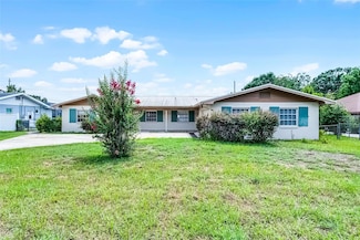 900 Howard Terrace NW, Winter Haven, FL 33881