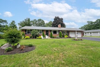 19 Heritage Ln, West Springfield, MA 01089