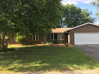 323 E Waupansie St, Dwight, IL 60420