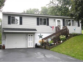 11 Lori Dr, Apalachin, NY 13732