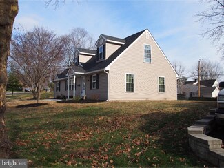 20 Quest Rd, Levittown, PA 19057