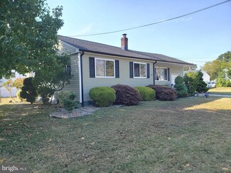 32 N Bellmawr Ave, Bellmawr, NJ 08031