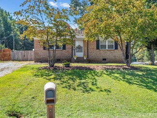 415 W Buckoak St, Stanley, NC 28164