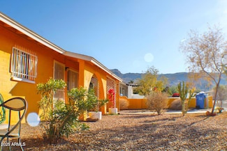 8213 S 25th St, Phoenix, AZ 85042