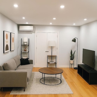 192 Nassau Ave Unit 3L, Brooklyn, NY 11222