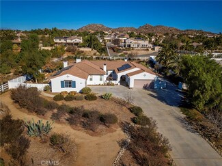 17396 Timberview Dr, Riverside, CA 92504