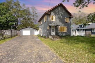 8151 Benson Rd, Mount Morris, MI 48458