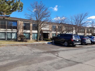 17877 University Park Dr Unit 14, Livonia, MI 48152