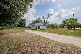 1949 Old Bartow Rd, Lake Wales, FL 33859