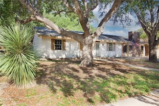 1511 Fairdale St, Alice, TX 78332