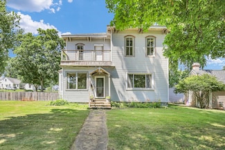 403 E Cooke St, Mount Pulaski, IL 62548