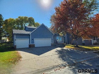 1717 N 162nd St, Omaha, NE 68118