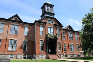 745 Manor St Unit 7, Columbia, PA 17512