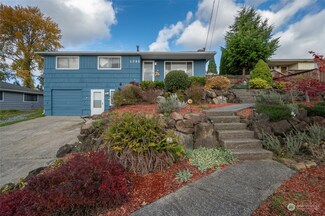 1732 S 234th St, Des Moines, WA 98198