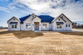 1230 Poppie Ln, Midlothian, TX 76065