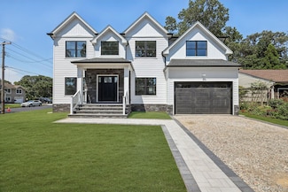 2239 Henry St, North Bellmore, NY 11710