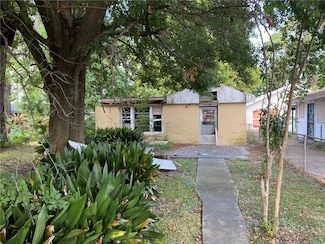 3522 Delille St, Chalmette, LA 70043