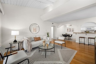 3721 Country Club Dr Unit 18, Long Beach, CA 90807