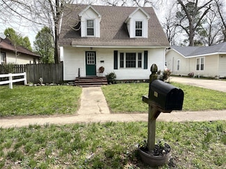 821 Ferguson Ave, Caruthersville, MO 63830