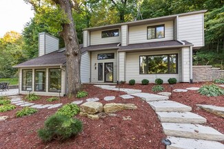 505 Territory Dr, Galena, IL 61036