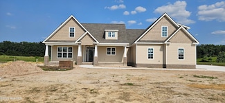 145 Eagle Point Ln, Clinton, NC 28328