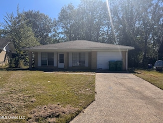 1011 Shirley Dr, Gulfport, MS 39503
