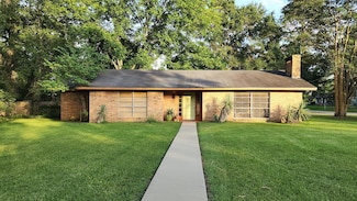 400 Grand St, Timpson, TX 75975