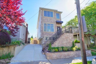 261 Cleveland Ave, Staten Island, NY 10308