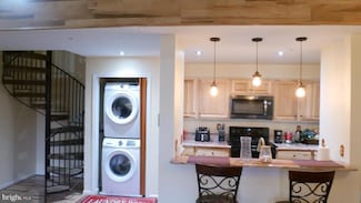 9709 Lake Pointe Ct Unit 301, Upper Marlboro, MD 20774