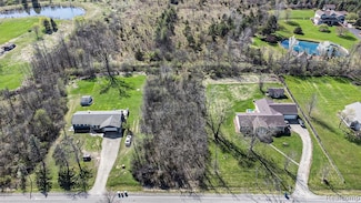 1182 S Morrish Rd, Flint, MI 48532