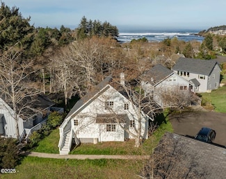 236 Jennifer Dr, Yachats, OR 97498