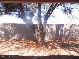 4576 S Gatwick Dr, Tucson, AZ 85730