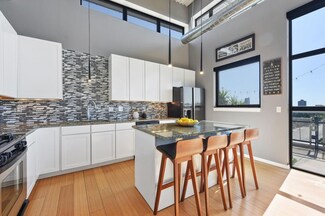 1701 Madison St NE Unit 406, Minneapolis, MN 55413