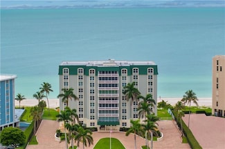 3003 Gulf Shore Blvd N Unit 404, Naples, FL 34103
