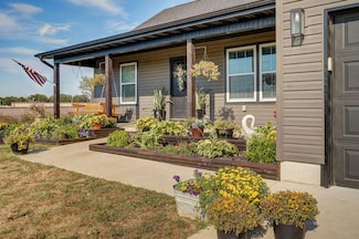 244 N Karen Cir, Seymour, MO 65746